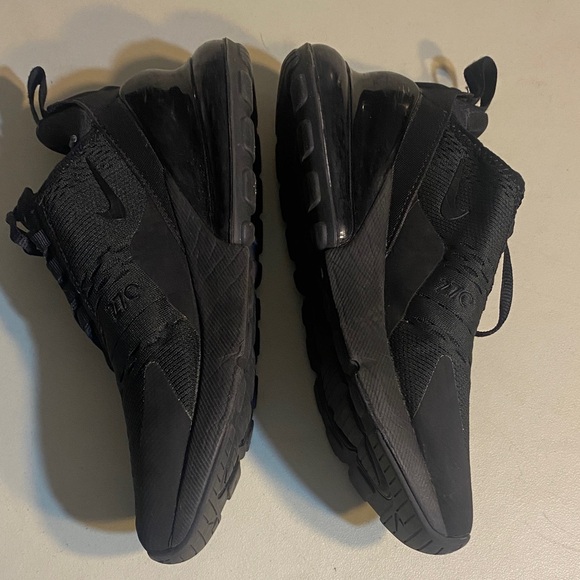 Nike Women's Black Low-Top Running Sneakers - Picture 2 of 6